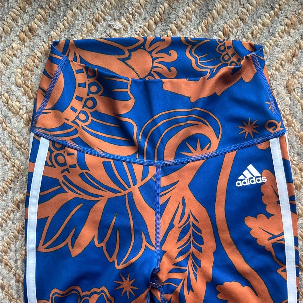 Women’s adidas x farm rio Blue & Orange Floral Athletic Leggings - Picture 2 of 6
